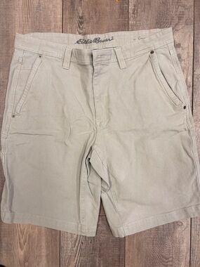 Eddie Bauer Mens Size 32 Light Khaki Cargo Shorts
